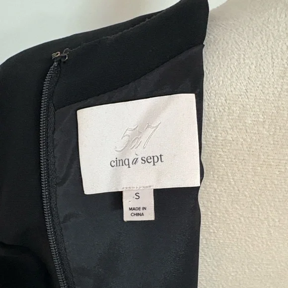 Cinq A Sept Top, V Neck, Size Small - Picture 5 of 10